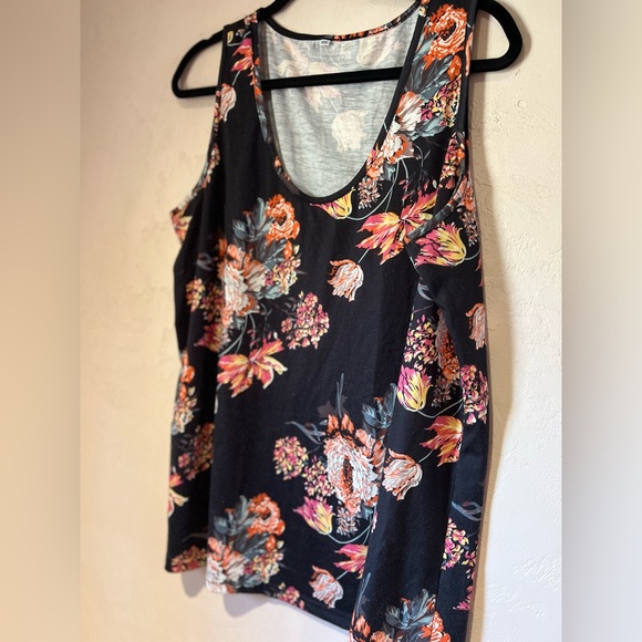 Tops - Floral Scoop Tank Top in Black with Pink & Orange Blooms
